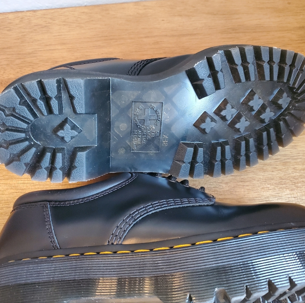 Like New!!!Dr Martens Quad Platform Casual/Work Mens Size 8 Ladies 9 - Picture 5 of 11